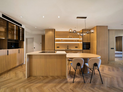 Апартамент на нижнем этаже в продаже в Magna Marbella, Новая Андалусия