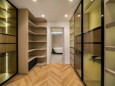 Апартамент на нижнем этаже в продаже в Magna Marbella, Новая Андалусия