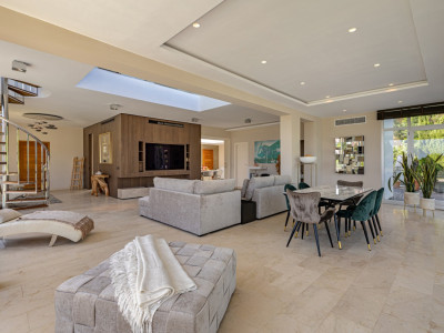 Вилла в продаже в El Rosario, Восточная Марбелья