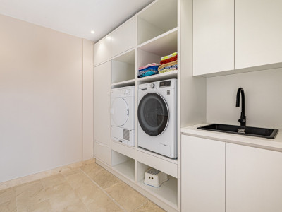 Вилла в продаже в El Rosario, Восточная Марбелья