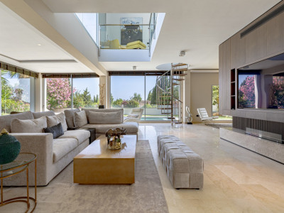 Вилла в продаже в El Rosario, Восточная Марбелья