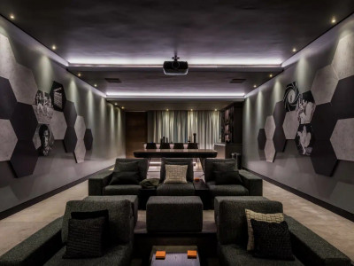 Вилла в продаже в Los Flamingos, Бенахавис