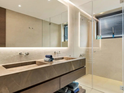 Вилла в продаже в Los Flamingos, Бенахавис