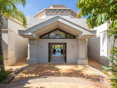 Вилла в продаже в Los Flamingos, Бенахавис