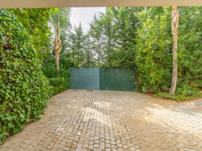 Вилла в продаже в Los Flamingos, Бенахавис