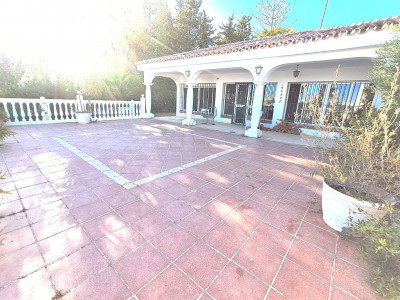 Villa zum Verkauf in Paraiso Medio, Estepona