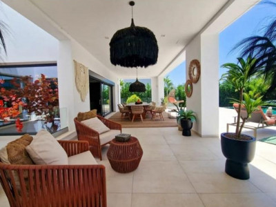 Вилла в продаже в El Rosario, Восточная Марбелья