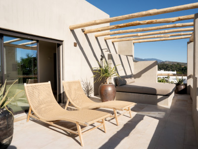 Villa for sale in Selwo, Estepona