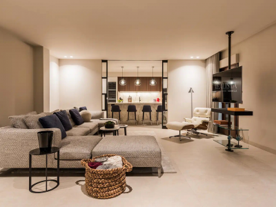 Zweistöckiges Penthouse zum Verkauf in Lomas del Rey, Marbella Goldene Meile