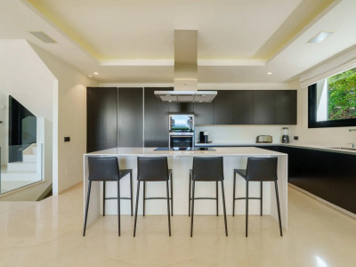 Вилла в продаже в Новая Андалусия