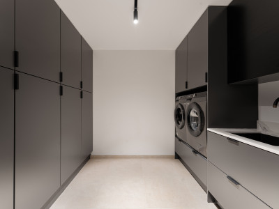 Вилла в продаже в Monte Biarritz, Эстепона