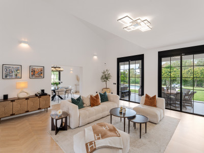 Вилла в продаже в Monte Biarritz, Эстепона