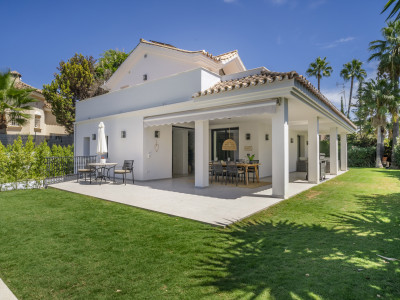 Вилла в продаже в Supermanzana H, Новая Андалусия