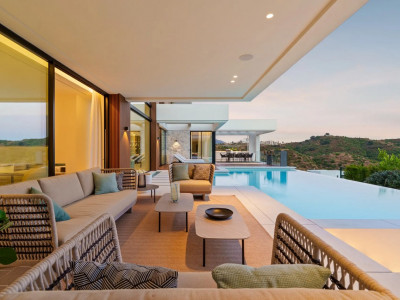 Villa for sale in Lomas de La Quinta, Benahavis