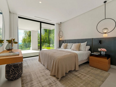 Villa for sale in Lomas de La Quinta, Benahavis