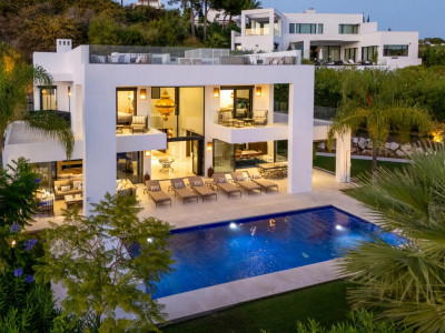 Вилла в продаже в Haza del Conde, Новая Андалусия