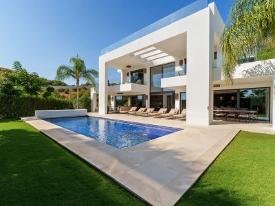 Вилла в продаже в Haza del Conde, Новая Андалусия