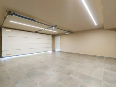 Вилла в продаже в Haza del Conde, Новая Андалусия