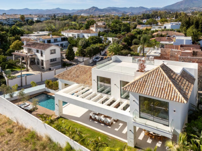 Villa for sale in Linda Vista Baja, San Pedro de Alcantara