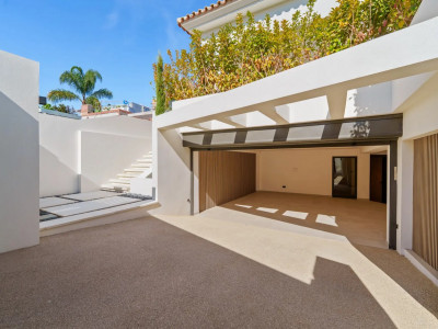 Villa for sale in Linda Vista Baja, San Pedro de Alcantara