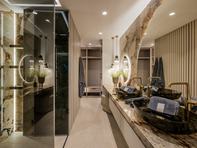 Апартамент на нижнем этаже в продаже в Bahía del Velerín, Эстепона