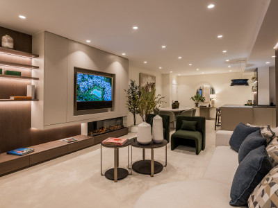 Апартамент на нижнем этаже в продаже в Bahía del Velerín, Эстепона