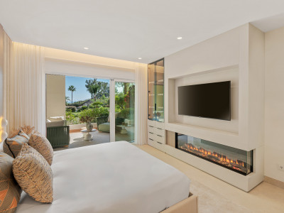 Апартамент на нижнем этаже в продаже в Bahía del Velerín, Эстепона