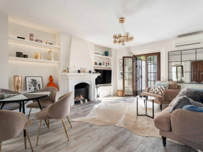 Maison de Ville à vendre à El Naranjal, Nueva Andalucia
