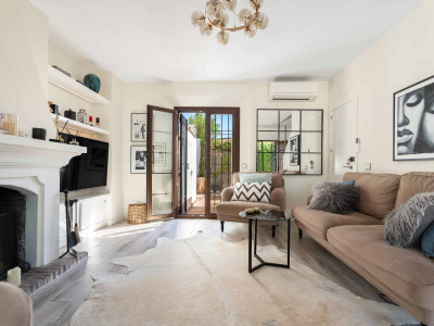Maison de Ville à vendre à El Naranjal, Nueva Andalucia