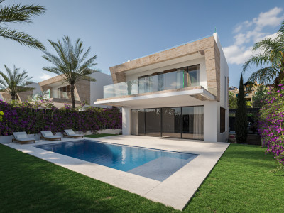 Villa zum Verkauf in El Campanario, Estepona