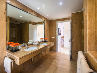 Villa for sale in La Capellania, Marbella Golden Mile