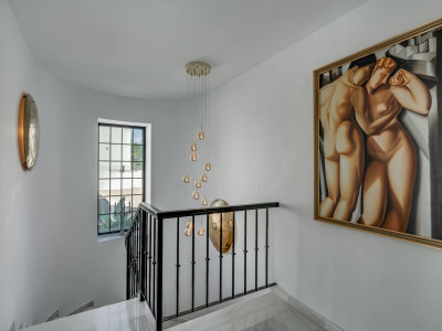 Villa zum Verkauf in Nueva Andalucia