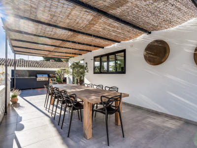 Villa zum Verkauf in Nueva Andalucia