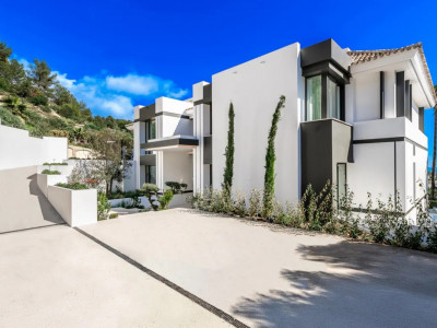 Villa zum Verkauf in Cascada de Camojan, Marbella Goldene Meile