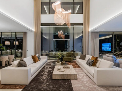 Villa zum Verkauf in Cascada de Camojan, Marbella Goldene Meile