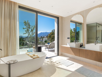 Villa zum Verkauf in El Rosario, Marbella Ost