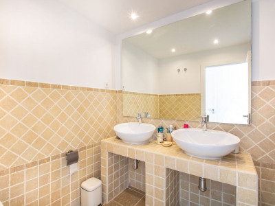 Ático en venta en Selwo, Estepona