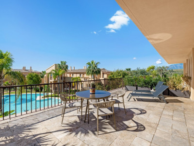 Apartamento en venta en Hacienda del Señorio de Cifuentes, Benahavis