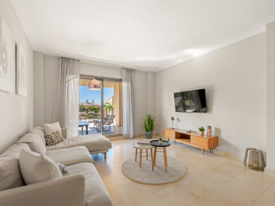 Apartamento en venta en Hacienda del Señorio de Cifuentes, Benahavis