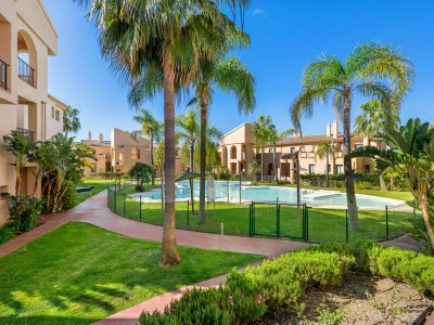 Apartamento en venta en Hacienda del Señorio de Cifuentes, Benahavis