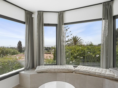 Villa en venta en Elviria, Marbella Este