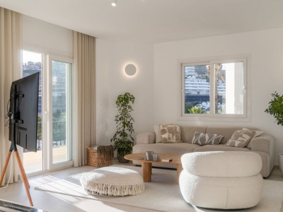 Zweistöckiges Penthouse zum Verkauf in La Quinta Hills, Benahavis