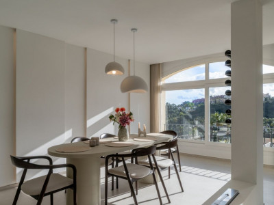 Zweistöckiges Penthouse zum Verkauf in La Quinta Hills, Benahavis