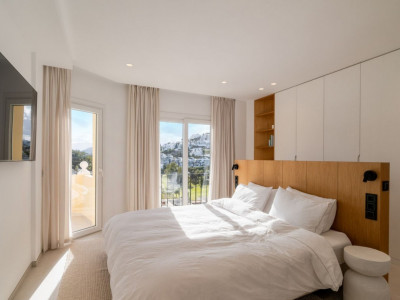 Zweistöckiges Penthouse zum Verkauf in La Quinta Hills, Benahavis