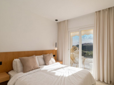 Zweistöckiges Penthouse zum Verkauf in La Quinta Hills, Benahavis