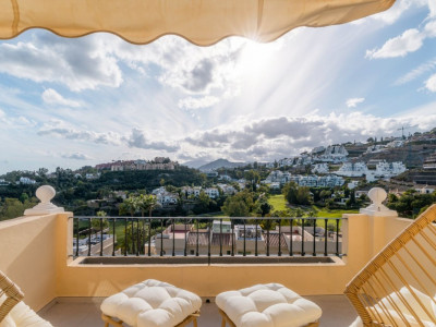 Zweistöckiges Penthouse zum Verkauf in La Quinta Hills, Benahavis