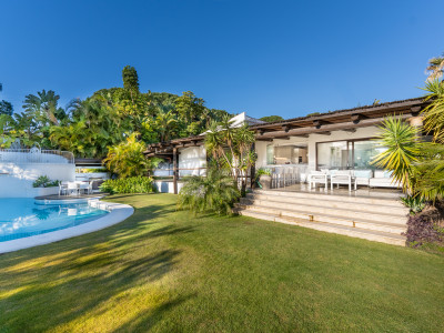 Villa en venta en Las Brisas, Nueva Andalucia