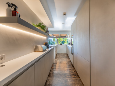 Villa en venta en Las Brisas, Nueva Andalucia