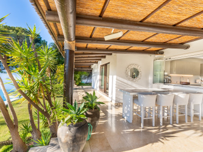 Villa en venta en Las Brisas, Nueva Andalucia