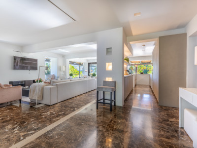 Villa en venta en Las Brisas, Nueva Andalucia